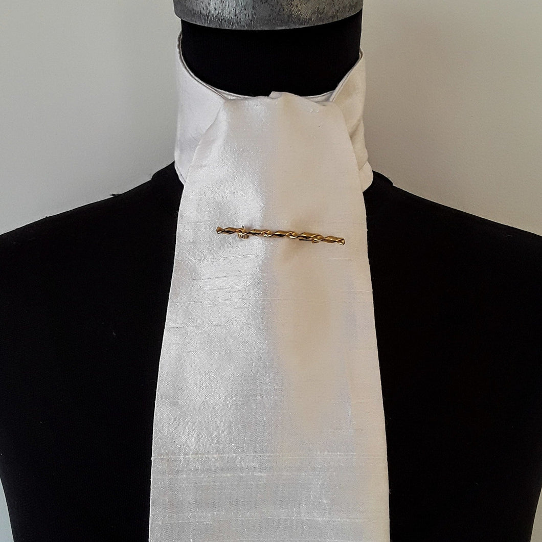 Self Tie Traditional Stock- Ivory Pure Silk