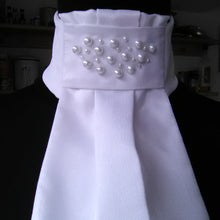 Load image into Gallery viewer, Ready Tied Stock - White Faux Silk Scatter Pearls
